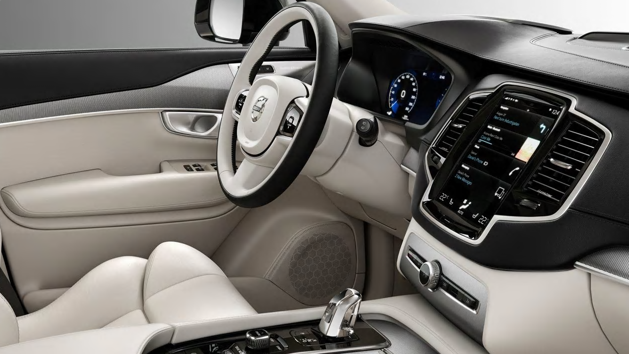 볼보 XC90 실내