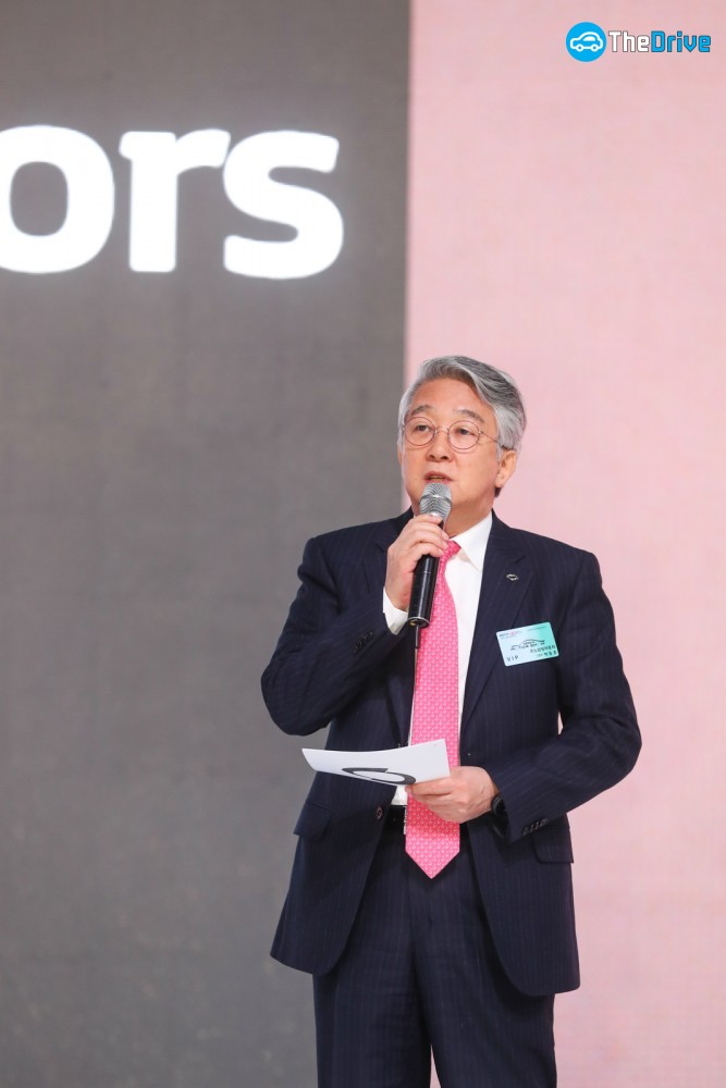 르노삼성차 서울모터쇼 프레스 컨퍼런스에서 박동훈 사장이 발언하는 모습