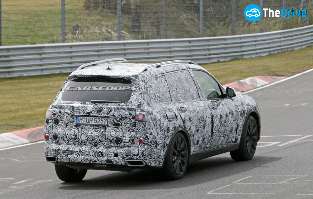 BMW X7 스파이샷 / 사진=carscoops