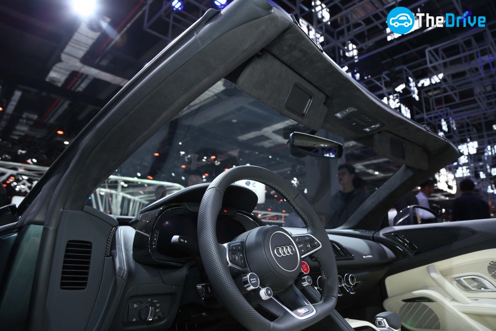 아우디 R8V10알칸타