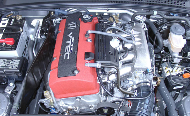 혼다 S2000의 F20C 엔진. 사진=위키미디어