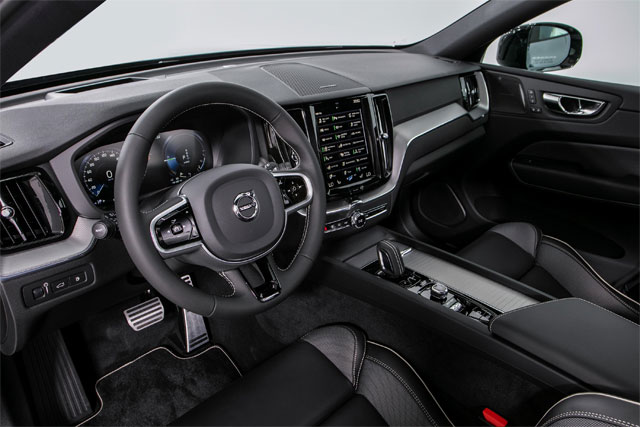 볼보, XC60 T8 R-디자인 / 볼보자동차코리아 제공