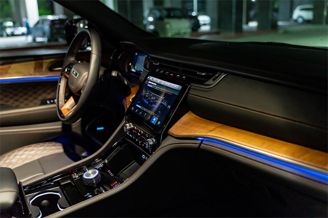 지프, 브랜드 최초 3열 대형 SUV '올 뉴 그랜드 체로키 L' / 스텔란티스 코리아 제공