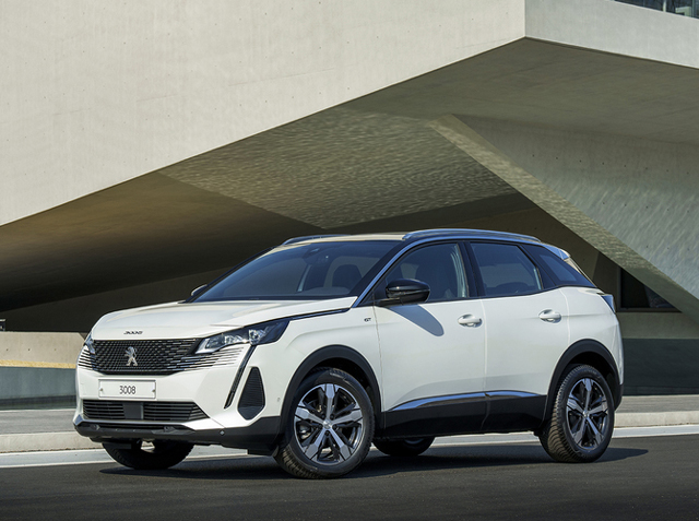 푸조, 3008 SUV 1.2 퓨어테크 가솔린 터보 엔진 모델 / 스텔란티스 코리아 제공