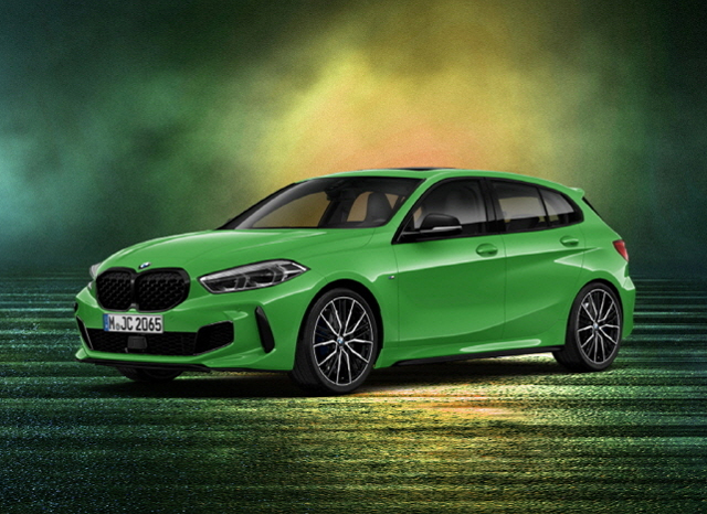 BMW, 4월 샵 온라인 'M135i xDrive 프리즘' / BMW 코리아 제공