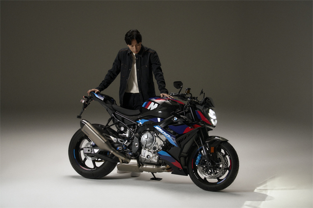 BMW 모토라드, M 1000 R과 함께하는 'BMW 모토라드 버디'로 배우 김남길 선정 / BMW 그룹 코리아 제공