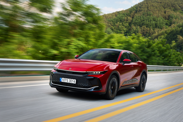 토요타 크라운 / 한국토요타자동차 제공