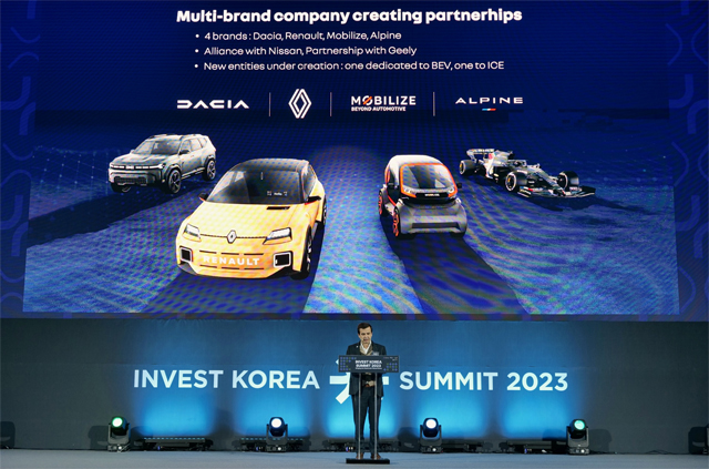 르노코리아 스테판 드블레즈 사장, 미래 모빌리티 성장 비전 제시 / 르노코리아자동차 제공