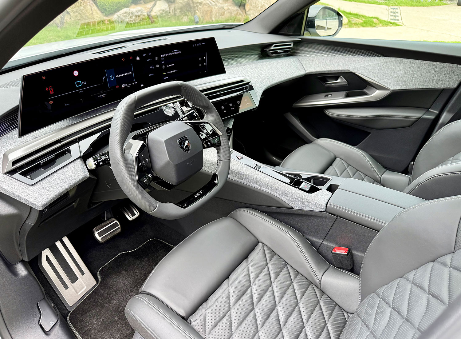 푸조 3008 스마트 하이브리드 / 성열휘 기자